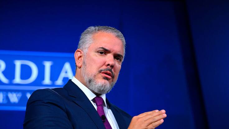 Los trinos que el expresidente Iván Duque borró sobre la reforma tributaria