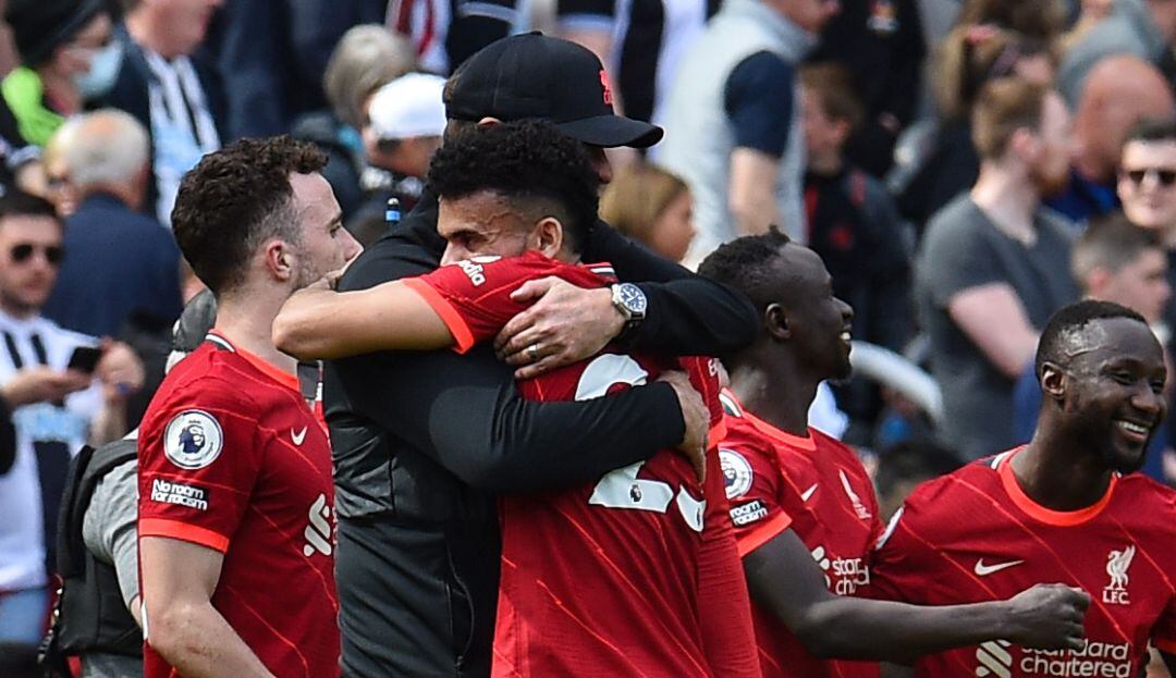 Jurgen Klopp y Luis Díaz