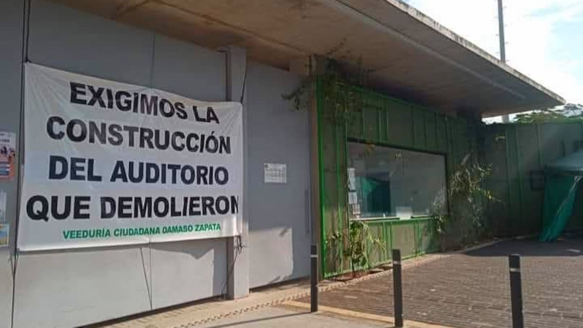 Johana Luna, docente