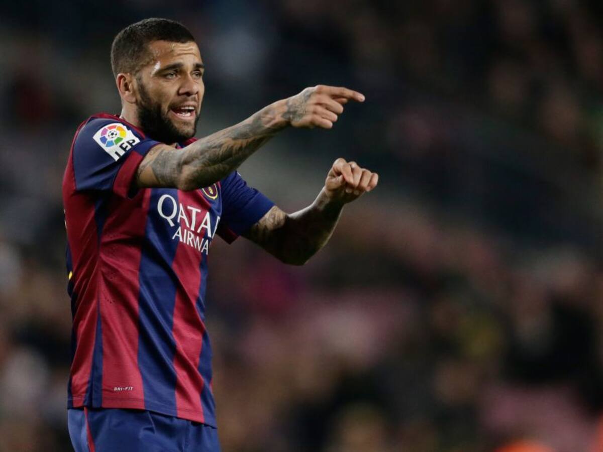 Oficial: Dani Alves regresa al Barcelona