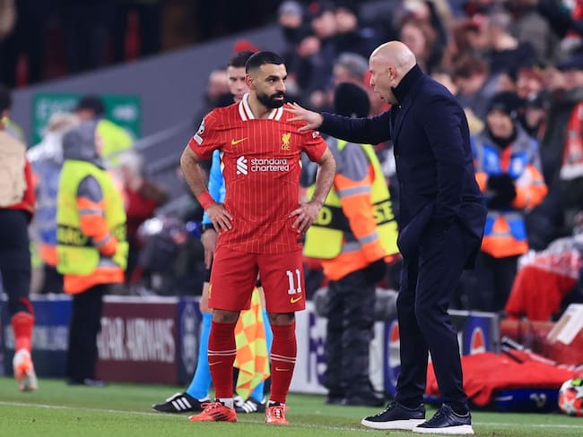 Mohamed Salah y Arne Slot / Getty Images)