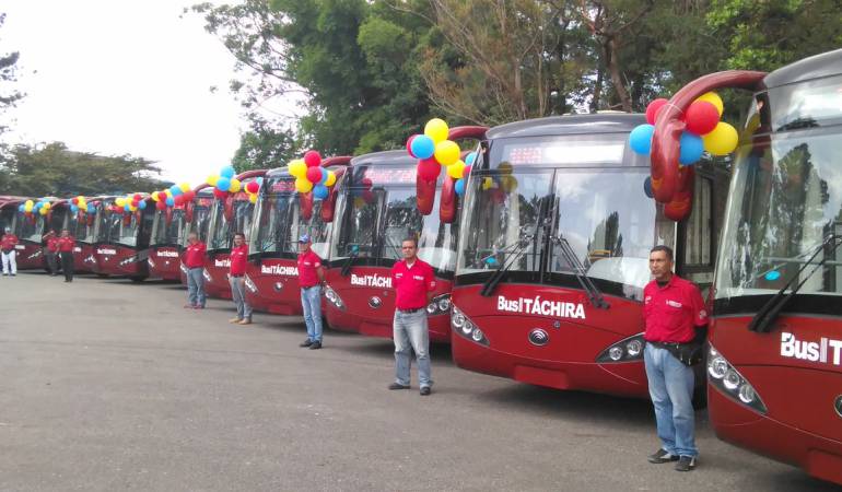 25 buses habían sido anunciados por Venezuela para iniciar recorridos en la frontera