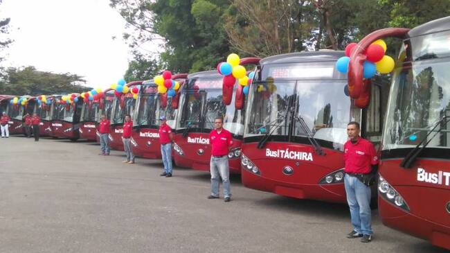 25 buses habían sido anunciados por Venezuela para iniciar recorridos en la frontera