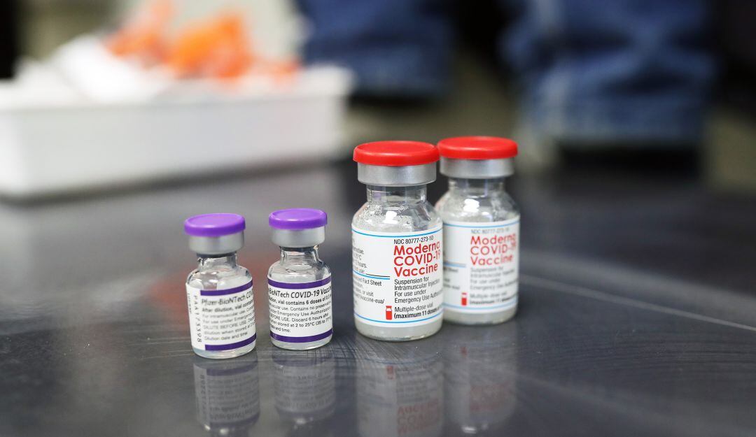 EE.UU. recomienda refuerzo con dosis ARN mensajero para quienes tengan J&J