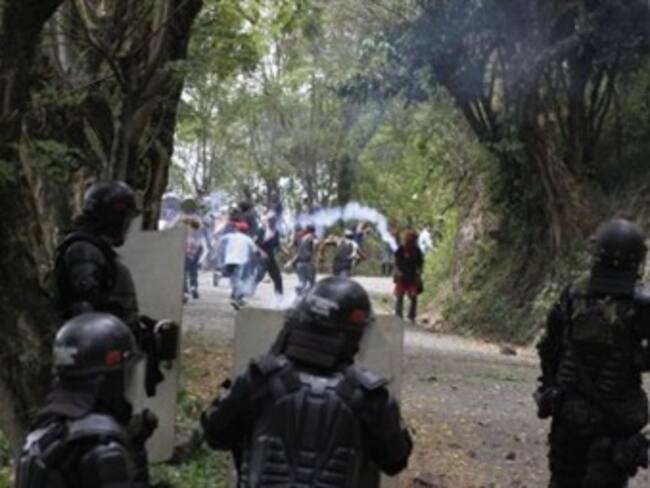Enfrentamientos entre la Policía y los mineros de Marmato dejan 10 heridos
