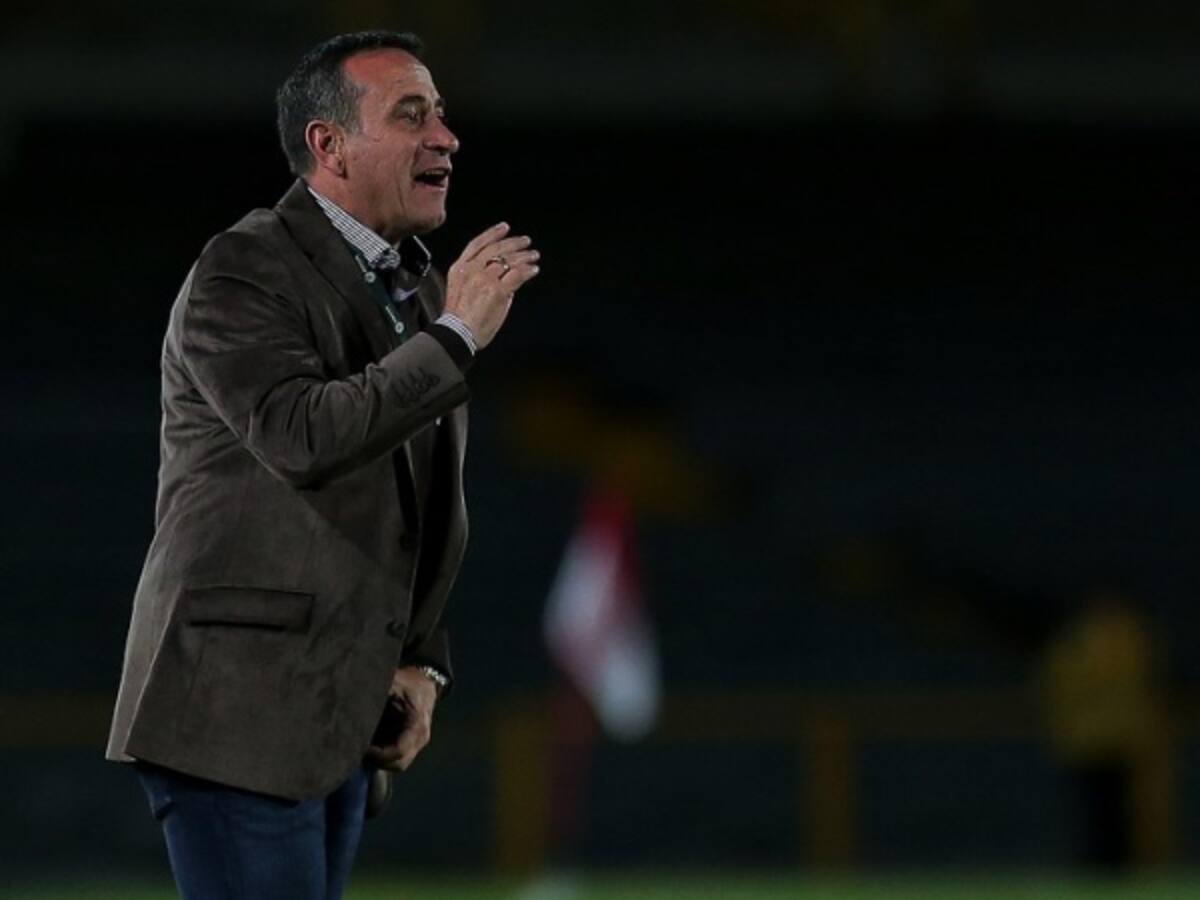 Sanguinetti: "Está claro a lo que intenta jugar Santa Fe"