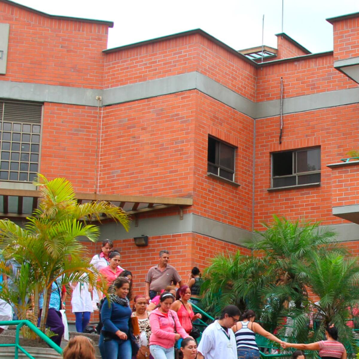 Metrosalud le pagó su salario a especialistas de organizaciones médicas