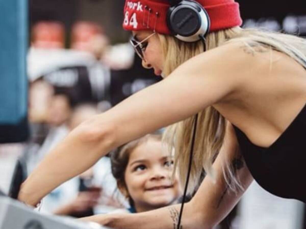 El provocativo mensaje de Natalia París semi desnuda