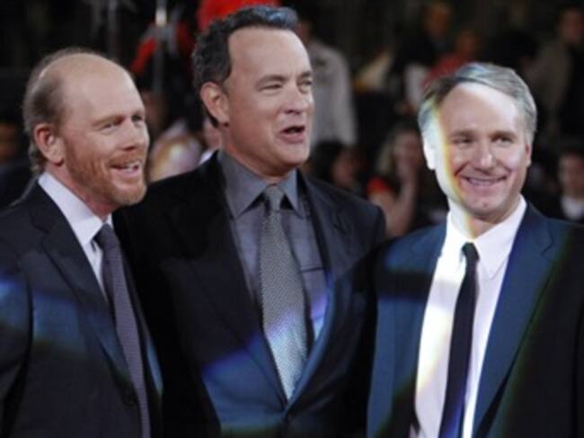 Tom Hanks y el autor Dan Brown. Foto: EFE