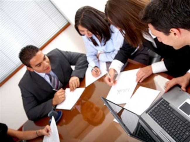 El trabajo, el mayor vicio de los colombianos