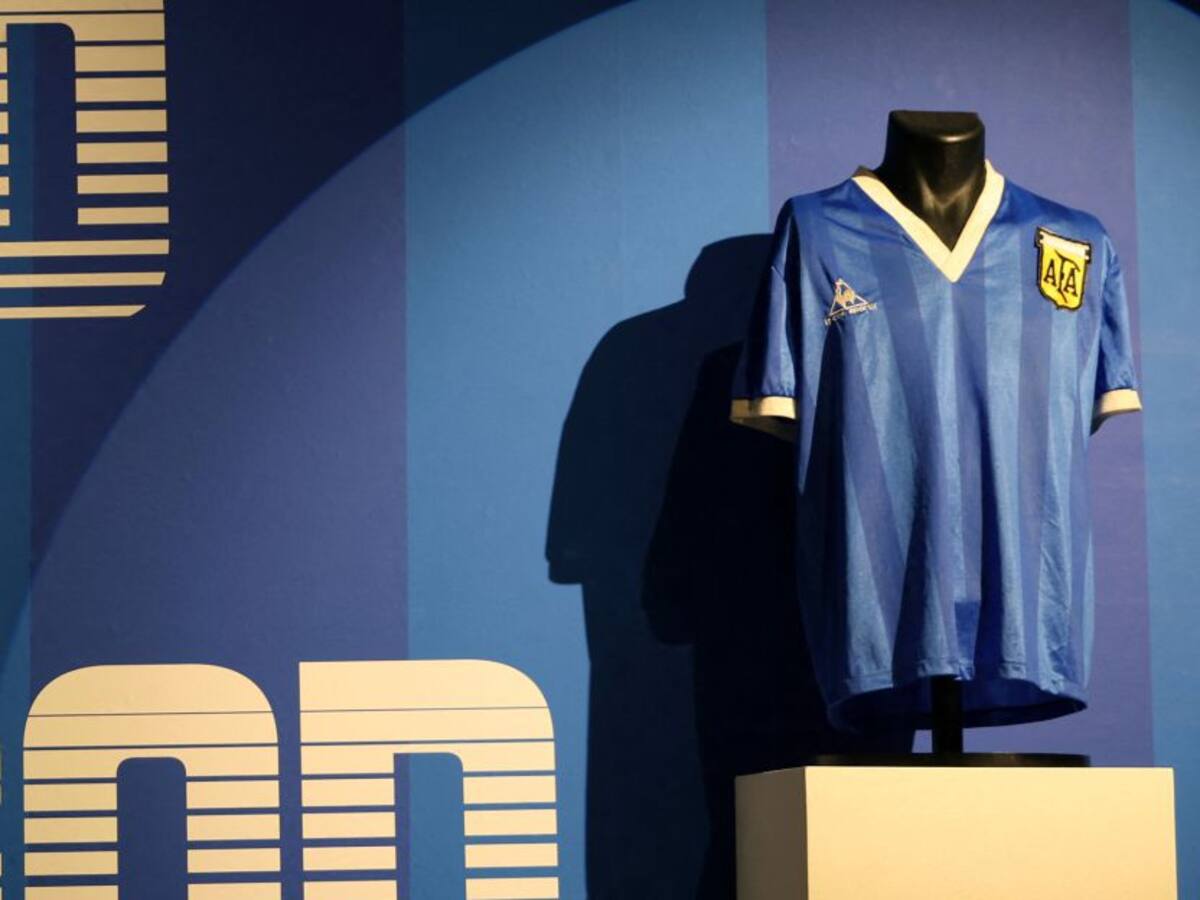 Camiseta de Maradona se subastó en millonaria cifra récord