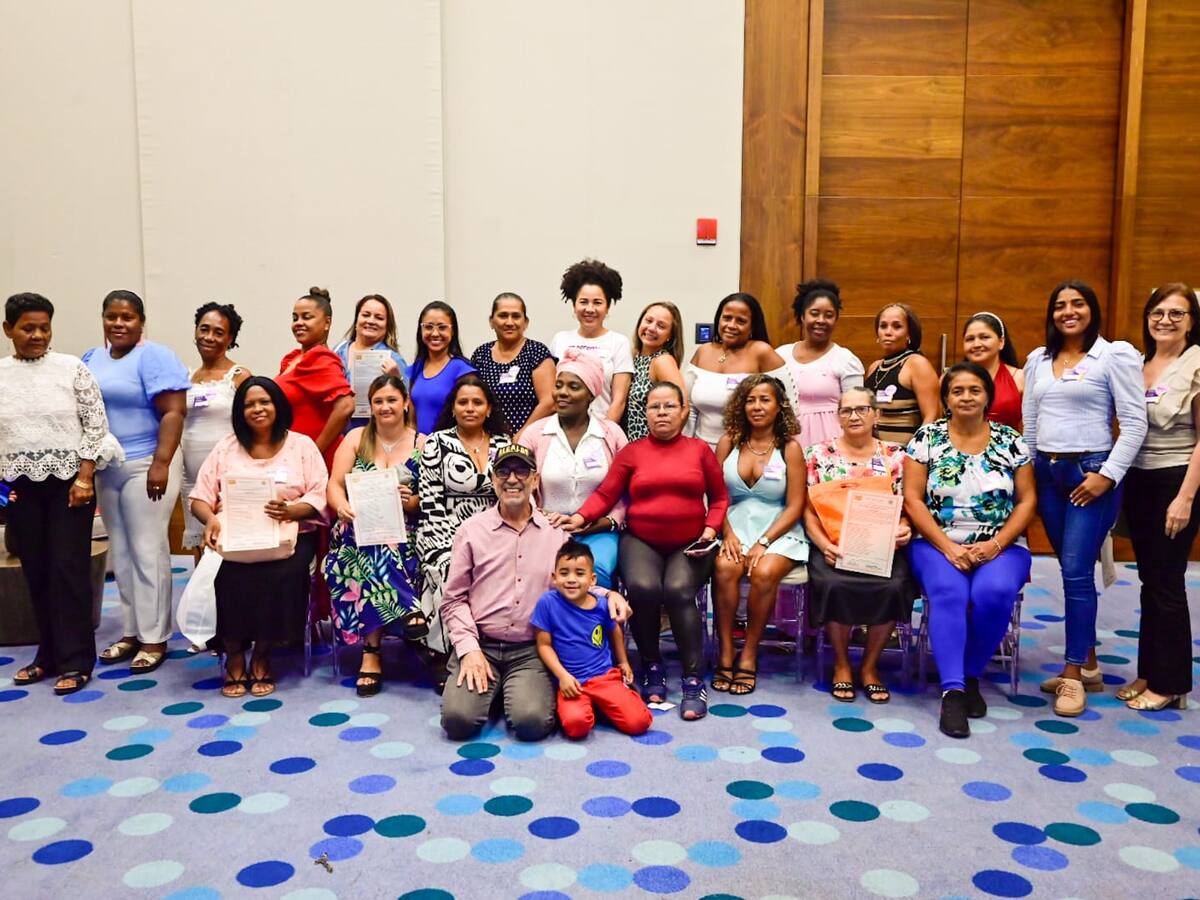 20 lideresas son protagonistas del programa Ollas Comunitarias en Cartagena