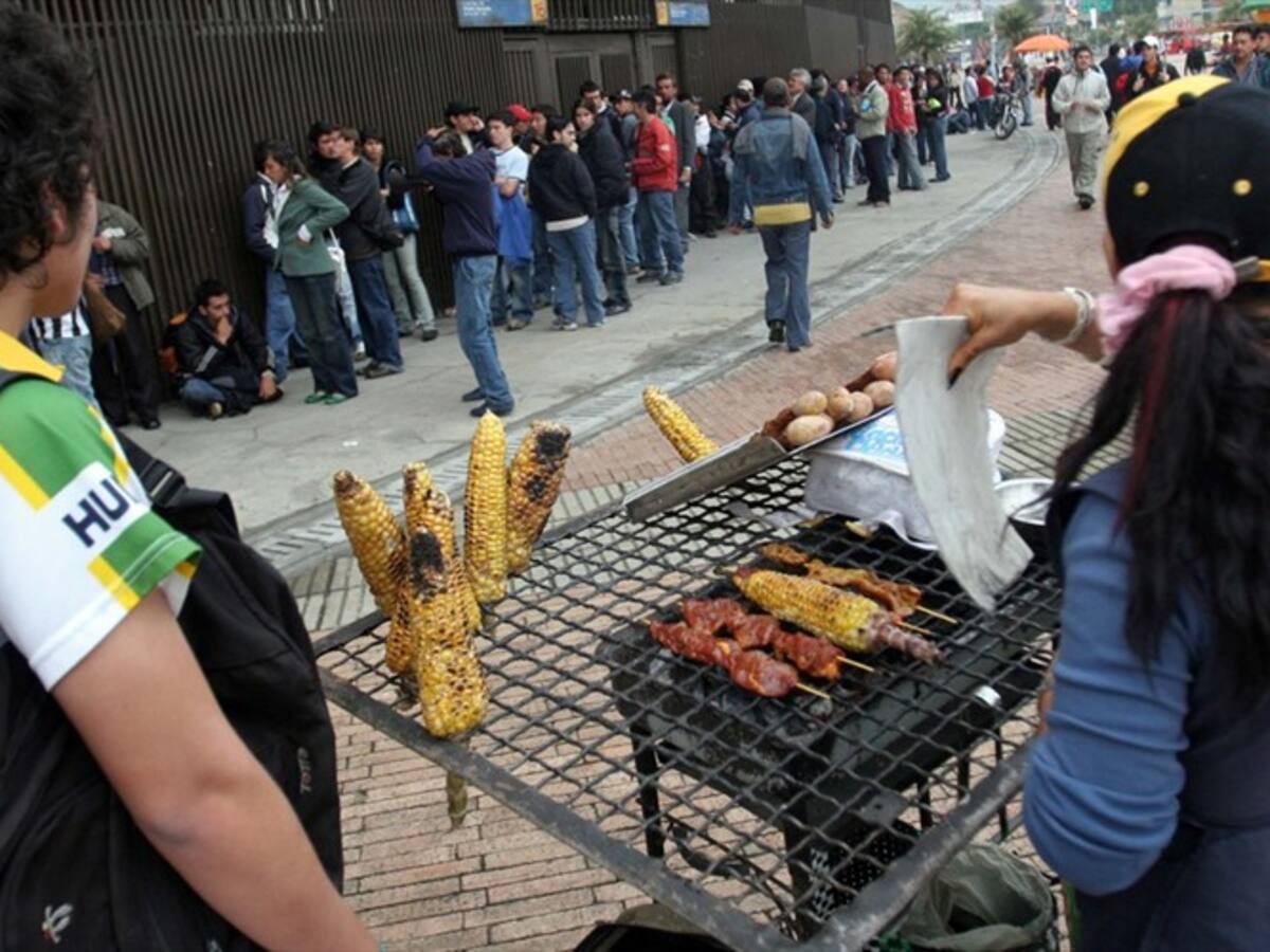 Vendedores ambulantes rechazan multas por parte de la Policía Nacional