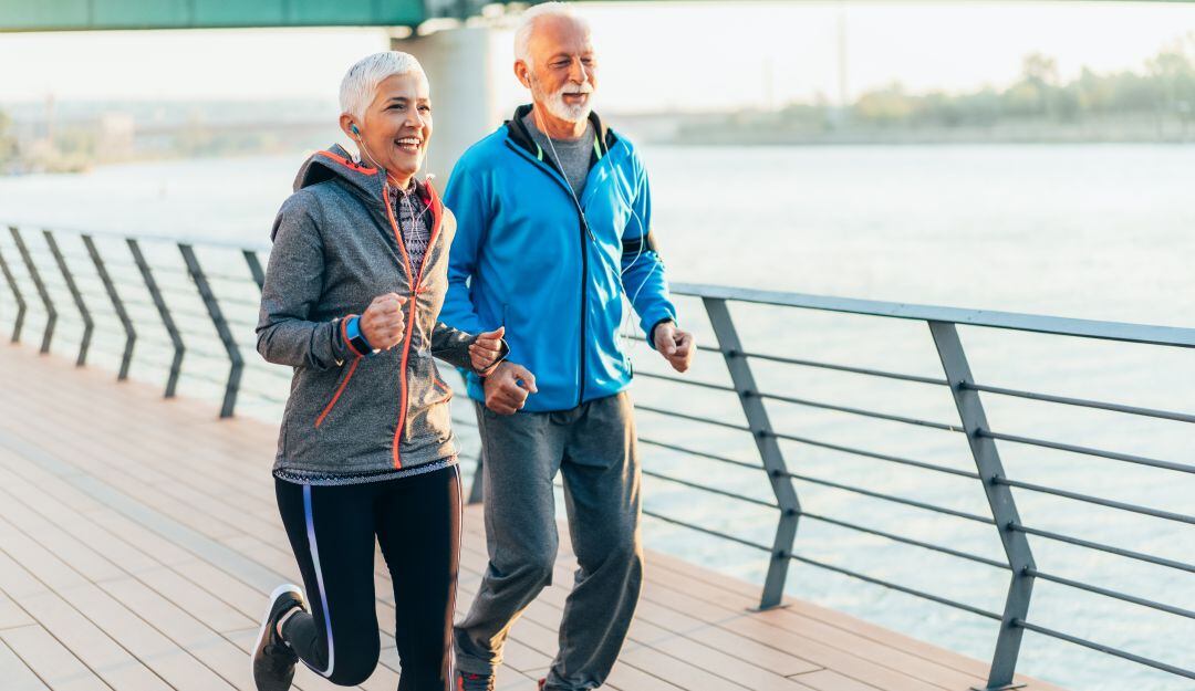 Persona Mayor: Mayores de 60 años en países en desarrollo. Mayores de 65 años en países desarrollados. 