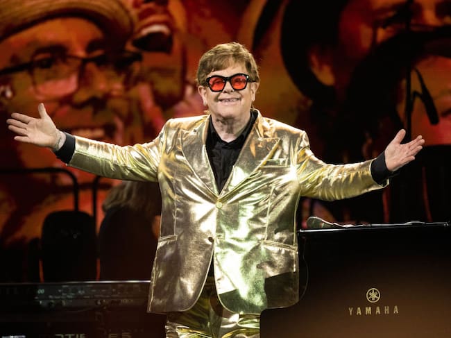 GLASTONBURY, ENGLAND - JUNE 25: Sir Elton John performs on The Pyramid Stage at Day 5 of Glastonbury Festival 2023 on June 25, 2023 in Glastonbury, England. (Photo by Harry Durrant/Getty Images)