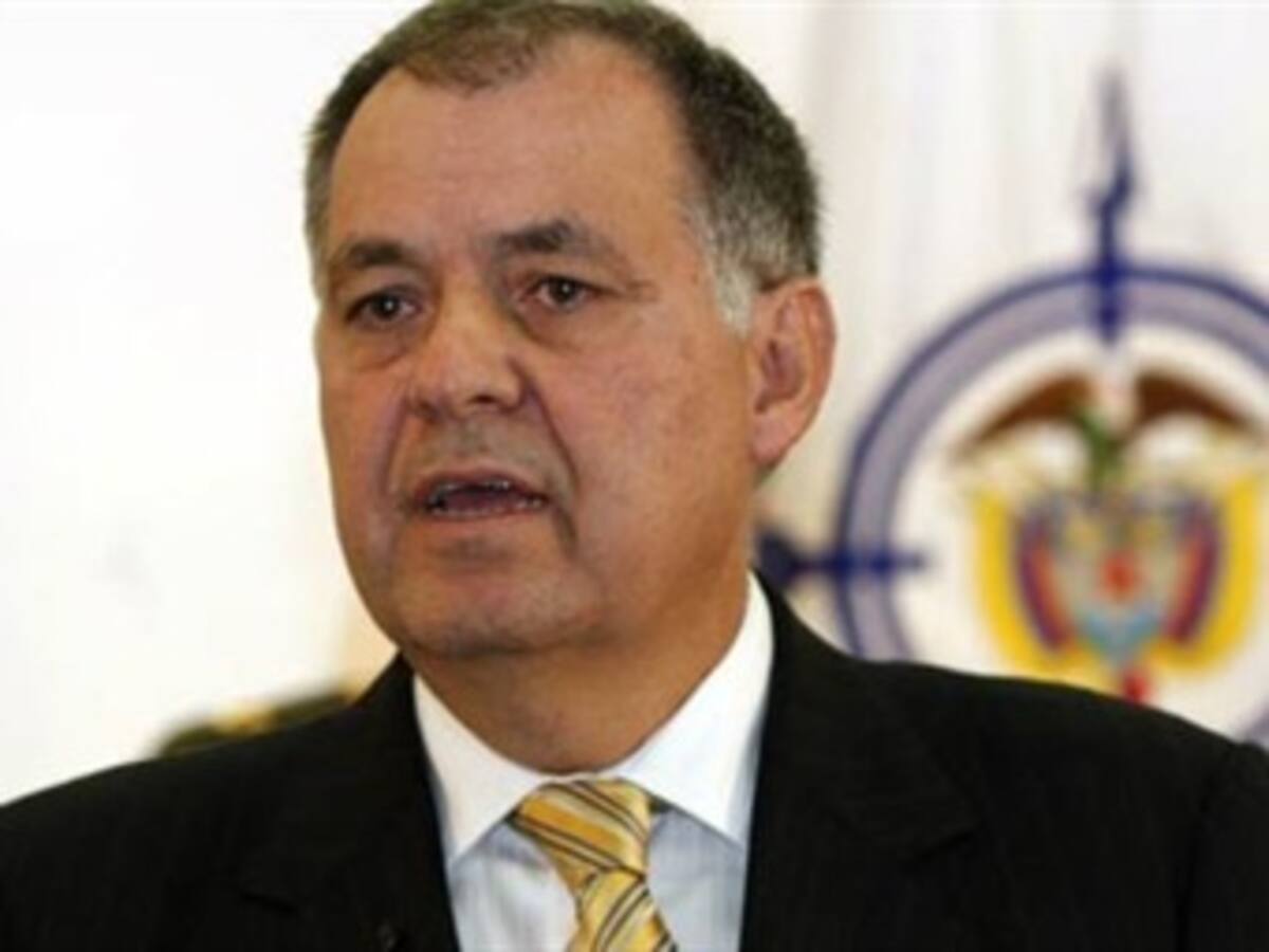 Procuraduría abre preliminar contra Alirio Villamizar