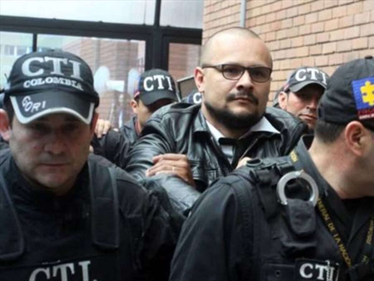 “Debe haber actuación judicial muy seria en caso hacker”: Iván Cepeda