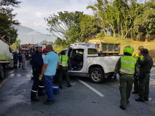 Autoridades de Copacabana, Antioquia, descubren que conductor que se accidentó, estaba armado