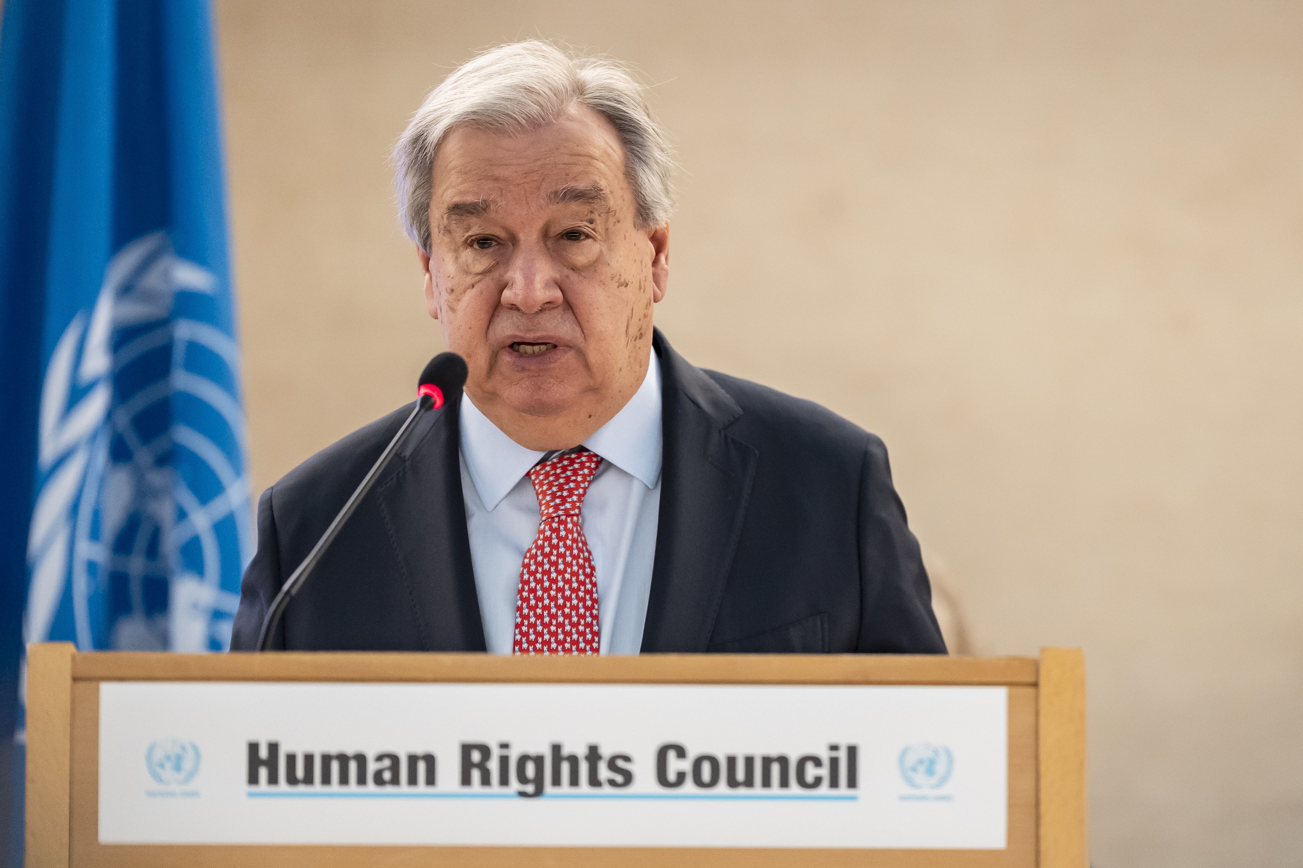 GENEVA (Switzerland), 24/02/2025.- UN Secretary-General Antonio Guterres speaks during a High-Level Segment of the 58th session of the Human Rights Council at the European headquarters of the United Nations in Geneva, Switzerland, 24 February 2025. (Suiza, Ginebra) EFE/EPA/TIL BUERGY