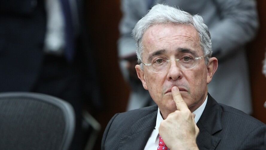 Álvaro Uribe propondrá un régimen de transición hasta el año 2020 por la coyuntura fiscal. Foto: Colprensa