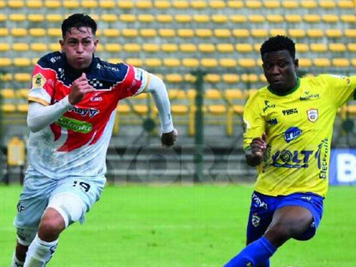 Real Cartagena cayó por goleada ante Fortaleza y se queda otro año en la B