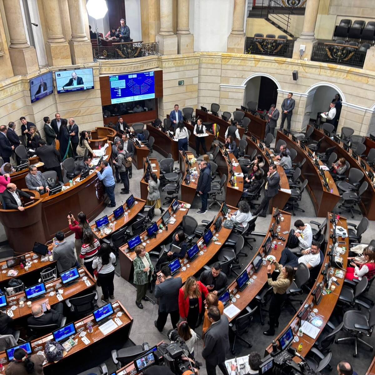 ¿Cómo se reparten las curules del Senado? Así se decide la rama legislativa de Colombia