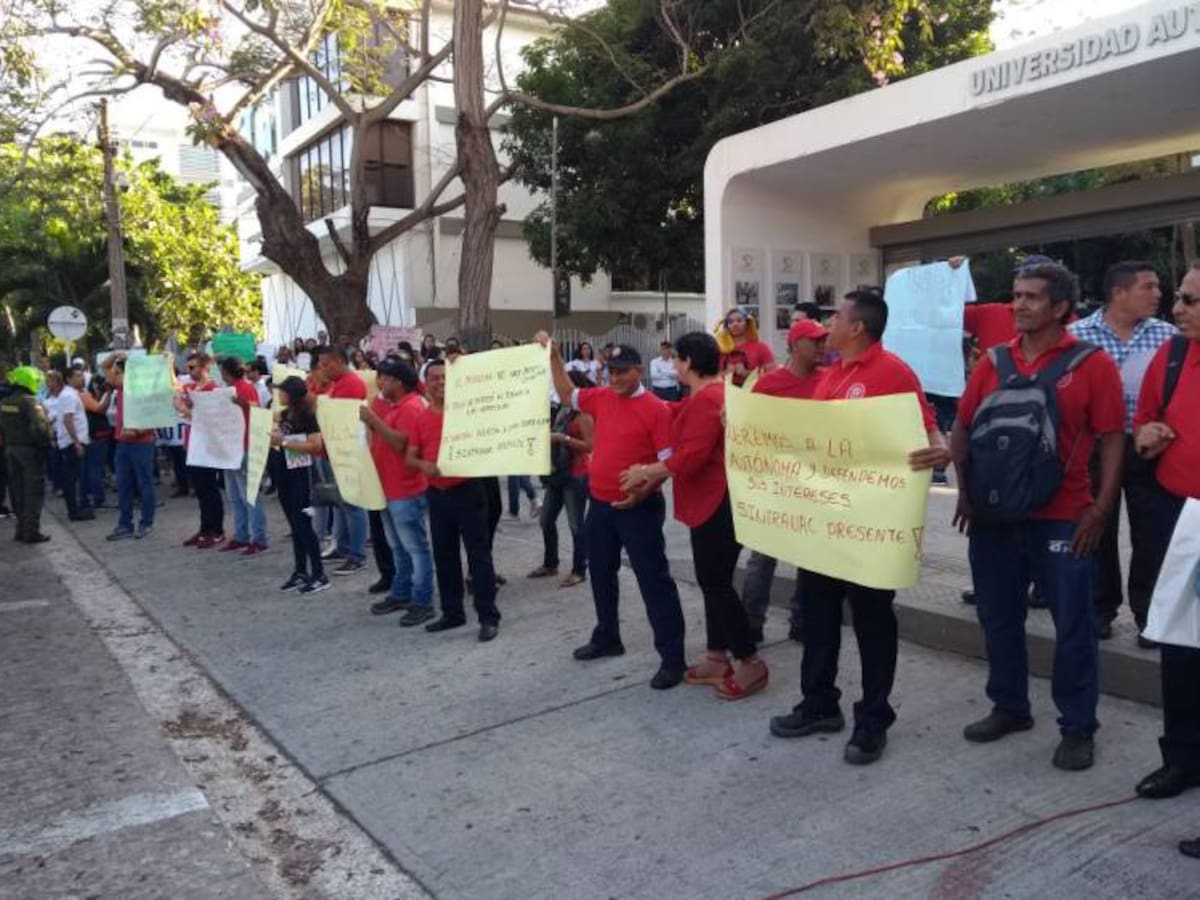 "Pueden venir sanciones a la Uniautónoma si siguen protestas": rector