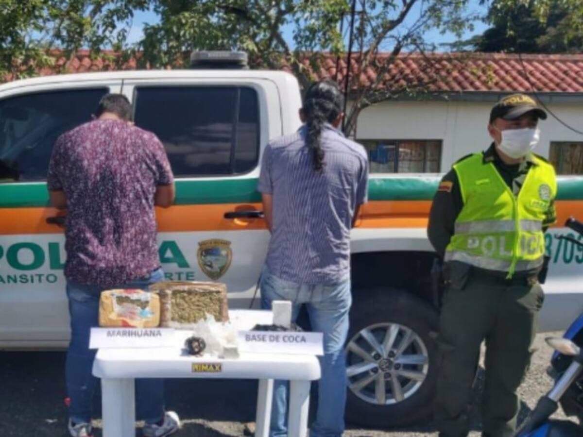 Casa por cárcel para hombres que transportaban droga en Manizales
