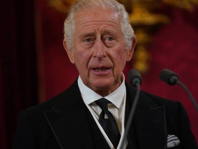 Experta: “Carlos va a dar un giro importante a la monarquía, es más cercano a la gente”