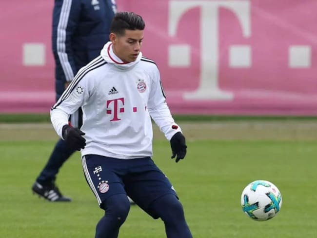 James vuelve a entrenamientos con el Bayern