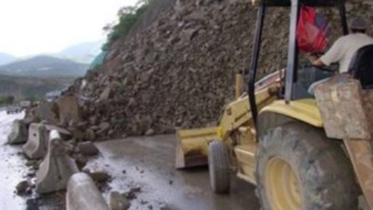 Habilitan paso a un carril por la vía a La Línea