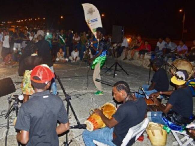 Viernes de corredor cultural con danza y hip hop en las murallas de Cartagena
