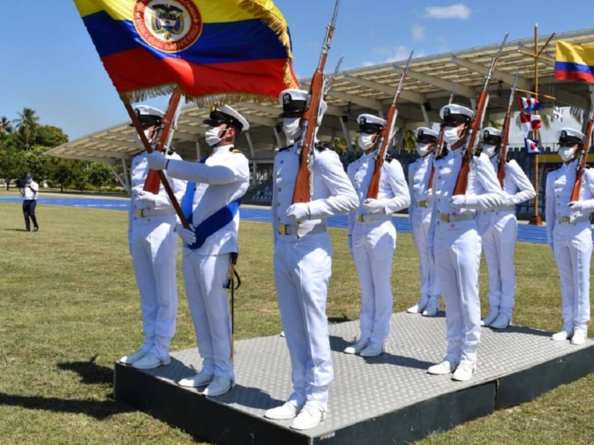 Jóvenes de diferentes partes del país ingresaron a la Escuela Naval