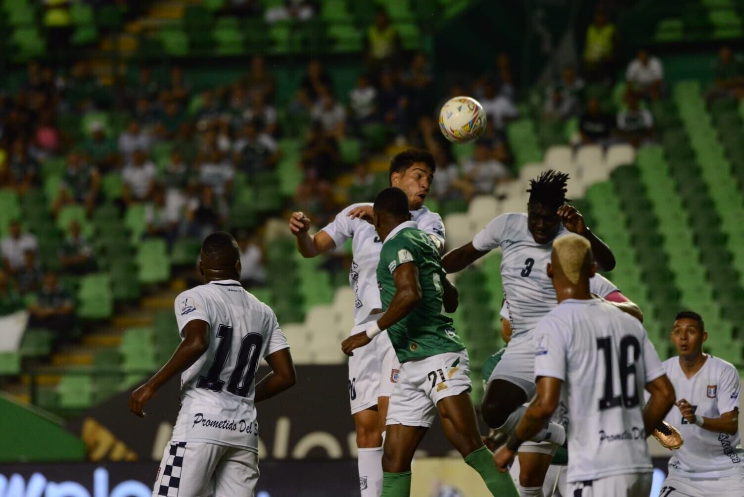 El partido en el estadio La Independencia de Tunja definirá la suerte del Deportivo Cali / Colprensa.