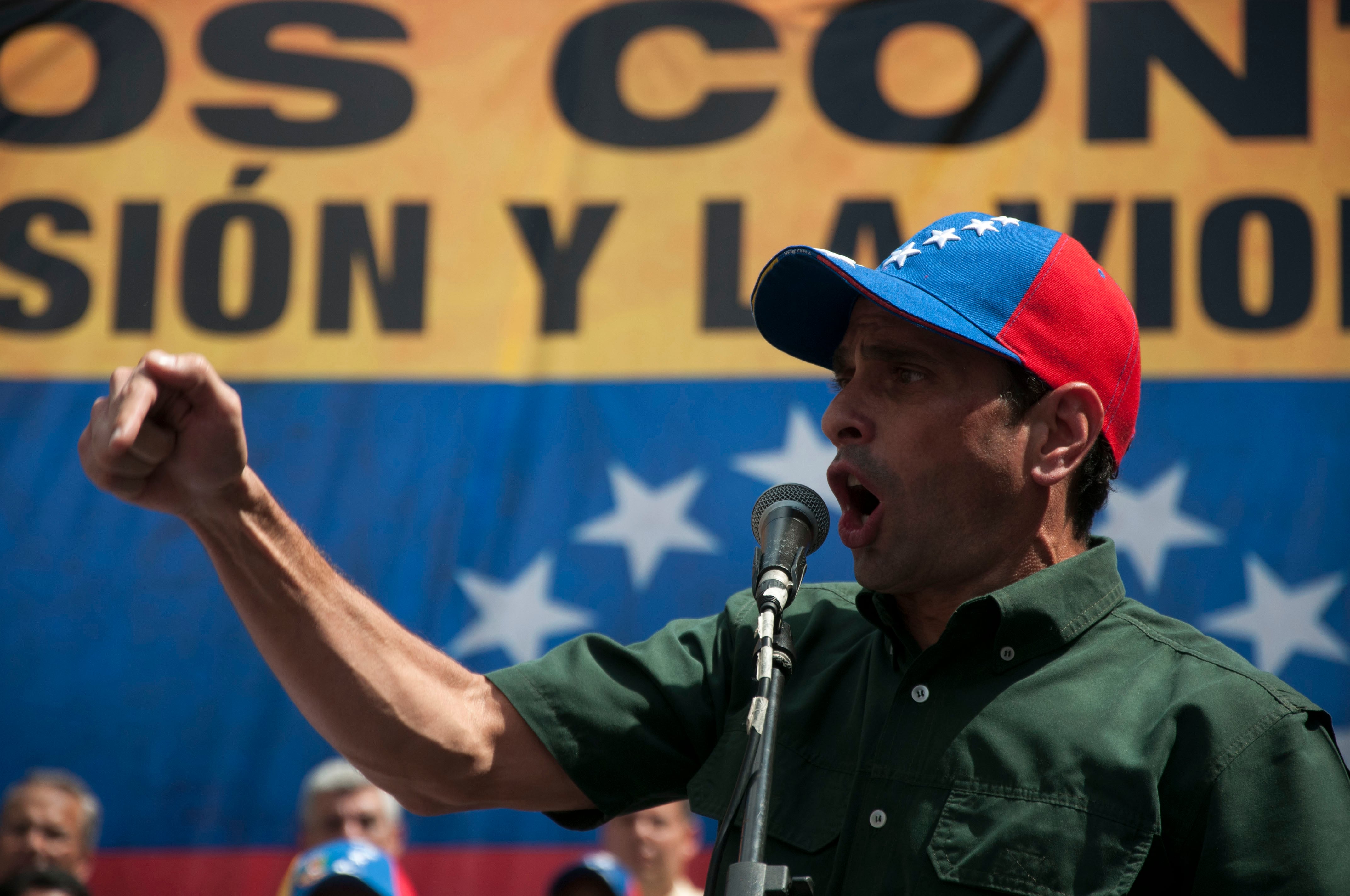 El diputado opositor venezolano, Henrique Capriles, insistió en la necesidad de acelerar el nombramiento de autoridades electorales para acercar la convocatoria de elecciones presidenciales.
(Foto: Cristian Hernandez/Anadolu Agency/Getty Images)