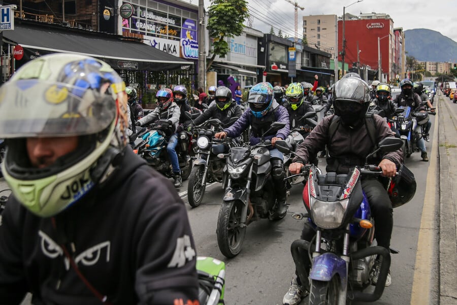Motocicletas en Bogotá. Fotos: (Colprensa - Catalina Olaya)