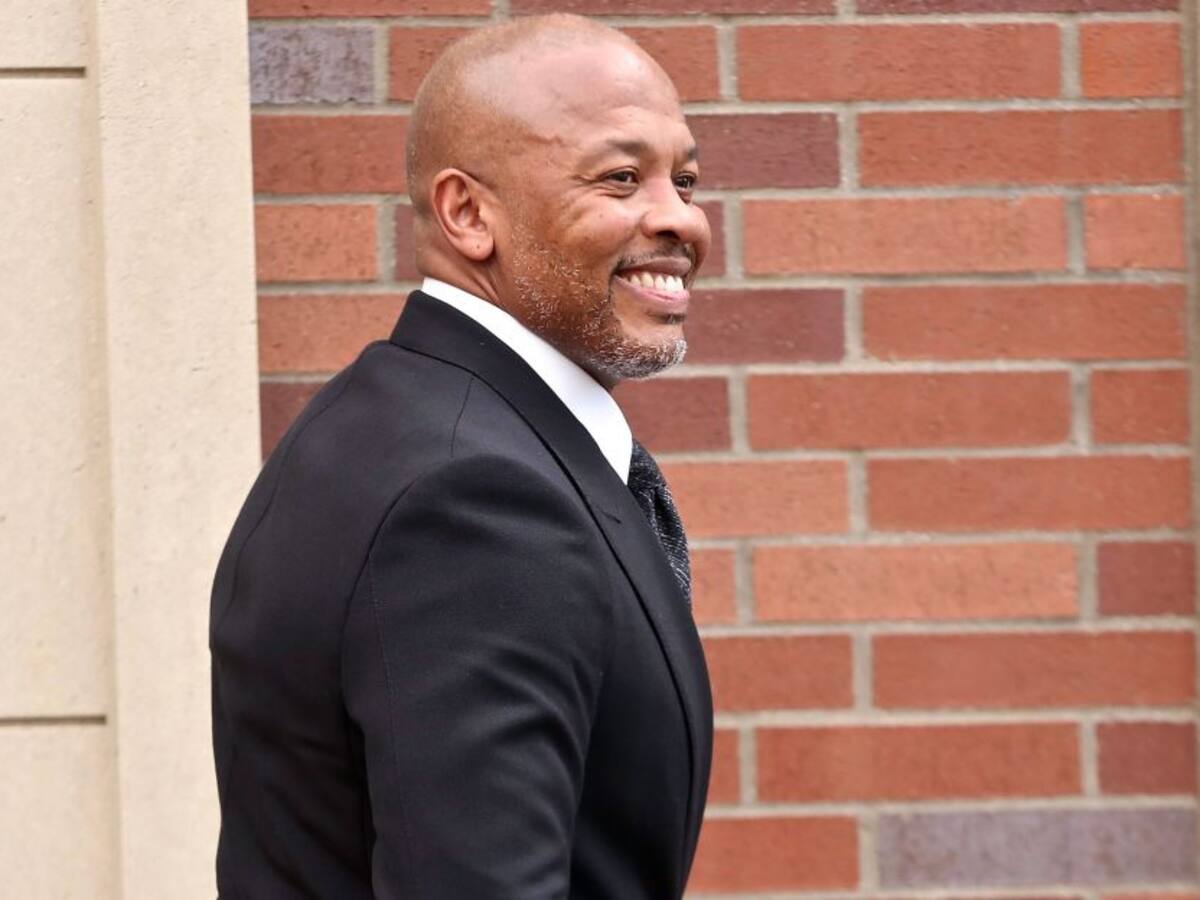 Dr. Dre dice estar "bien" tras hospitalización por un aneurisma cerebral