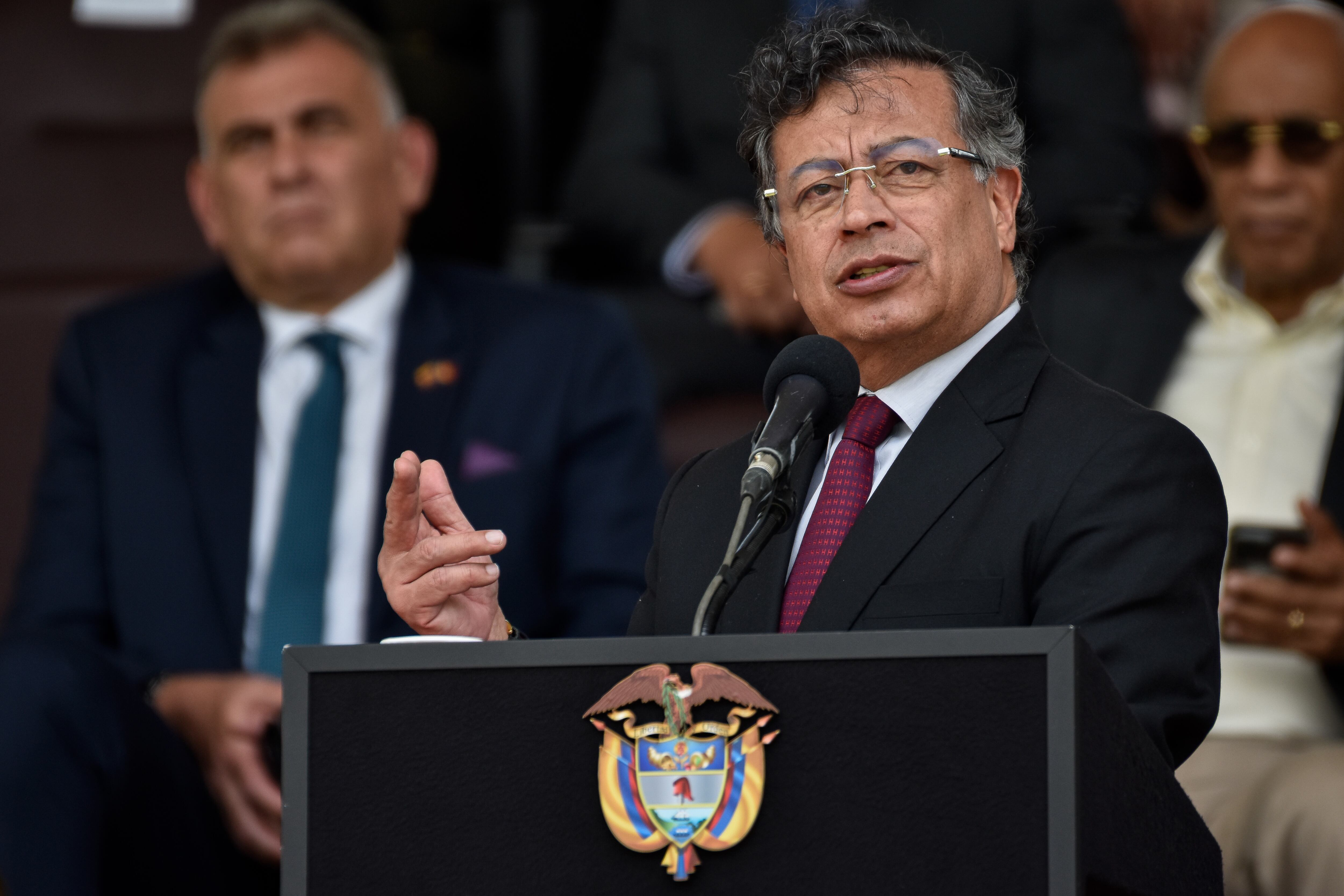 Bogotá. Febrero 18 de 2025. En la Escuela de Cadetes de Policía General Francisco de Paula Santander se llevó a cabo la ceremonia de transmisión de mando de la Policía Nacional, en la que el brigadier general Carlos Fernando Triana Beltrán asumió oficialmente la dirección de la institución. En el acto, presidido por el presidente Gustavo Petro, se formalizó el cambio de mando. (Colprensa - Cristian Bayona).