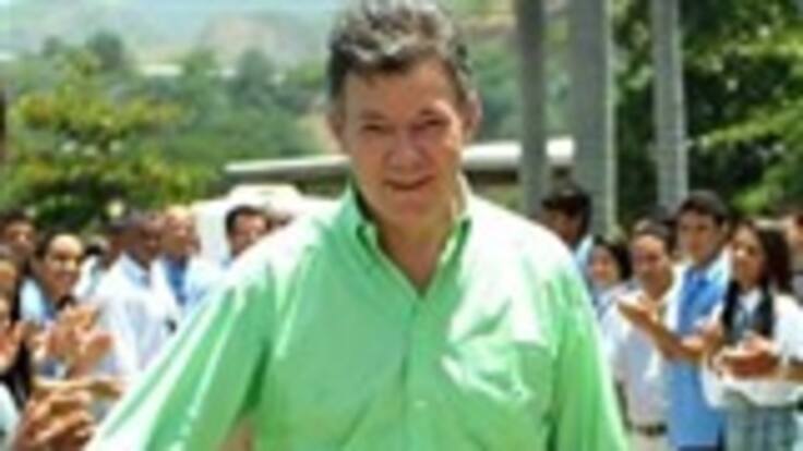 Partidos destacan labor de Santos, pero 'rajan' a los ministros