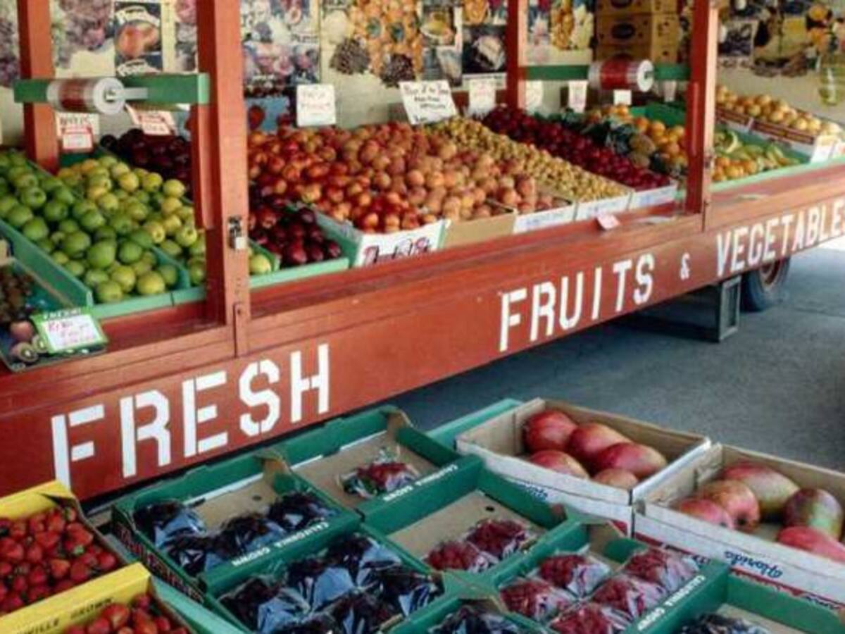 Empezaron a bajar los precios en las plazas distritales de mercado
