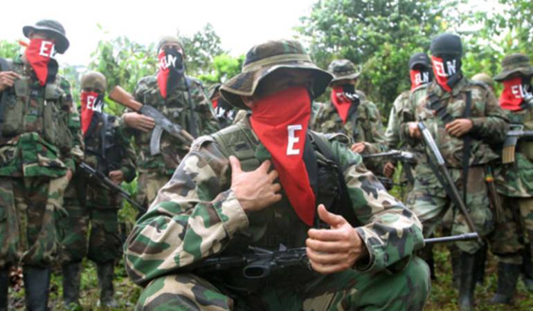 En las próximas horas se concretaría una mesa pública entre el Gobierno y el grupo guerrillero.