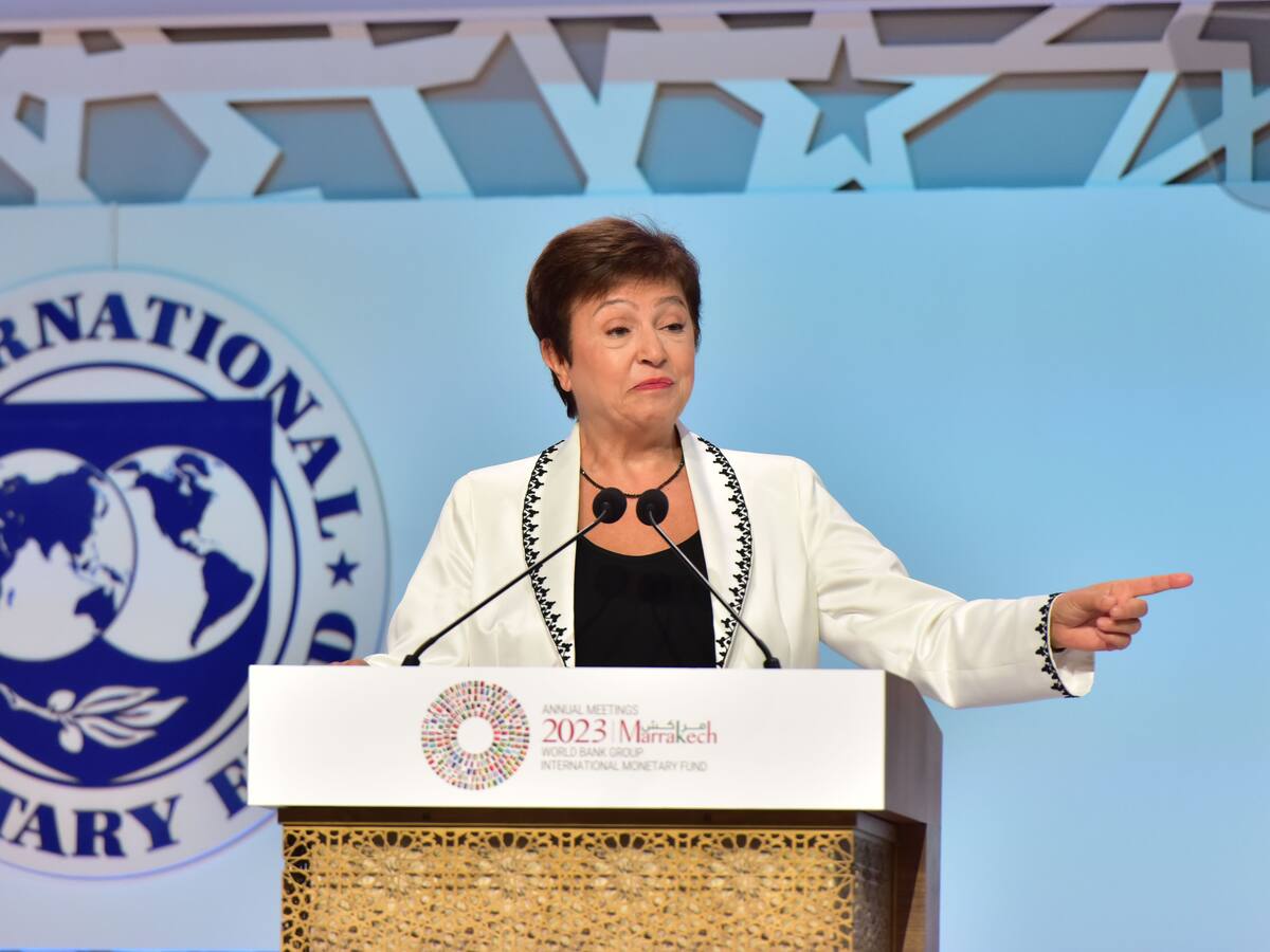 FMI pide a bancos centrales no bajar tasas de interés prematuramente