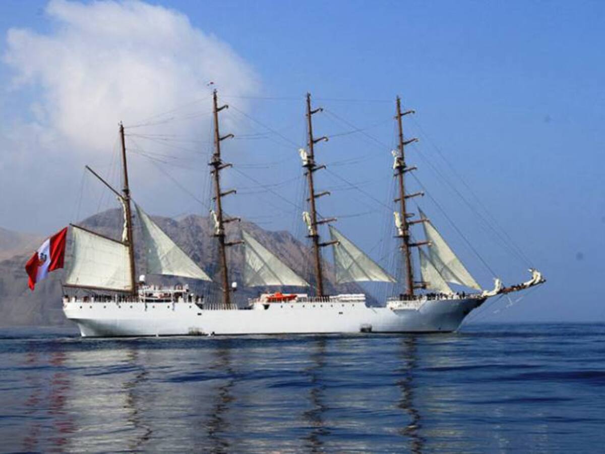 Buque escuela “Unión” de la armada del Perú, arriba a Cartagena en su travesía inaugural