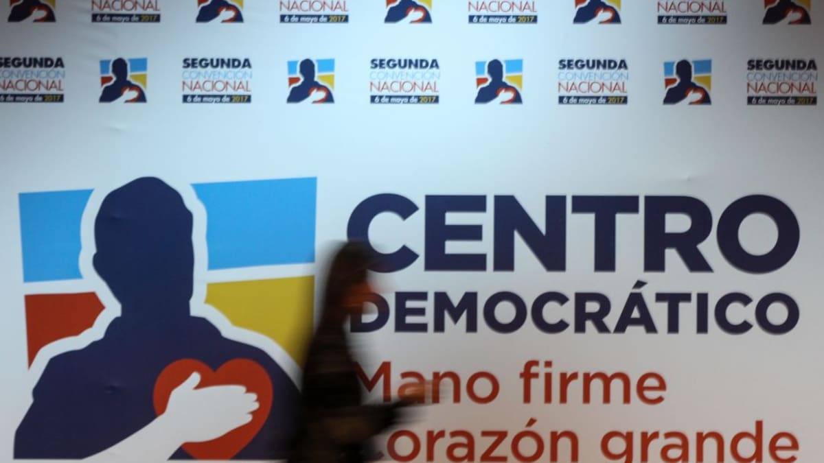 Centro Democrático prepara debate de control político por suspensión de bombardeos