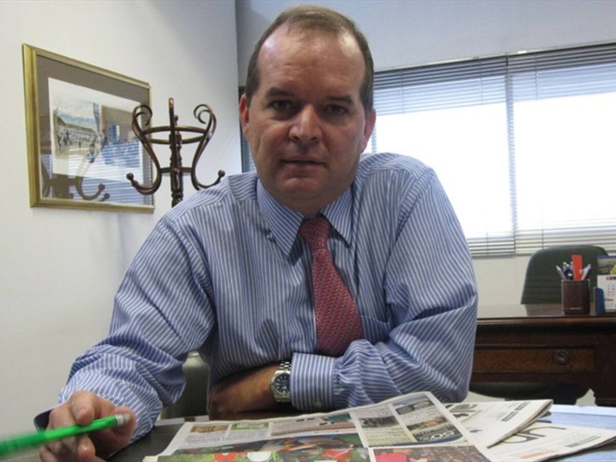 Nosotros no teníamos a Petro encerrado: director de La Patria