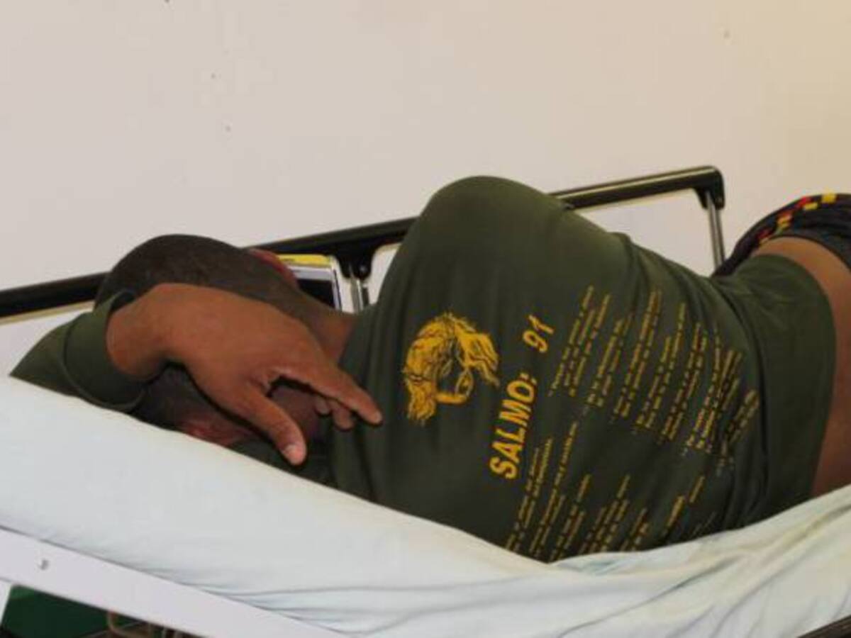 Un adulto mayor habitante de calle murió en la puerta de un hospital de Pereira