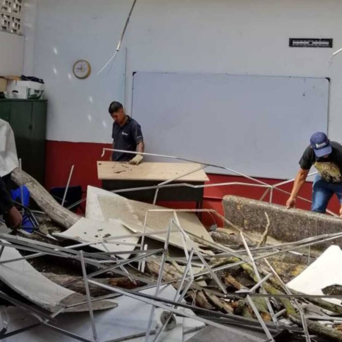 Varios daños se registraron en la infraestructura de un colegio de Pereira