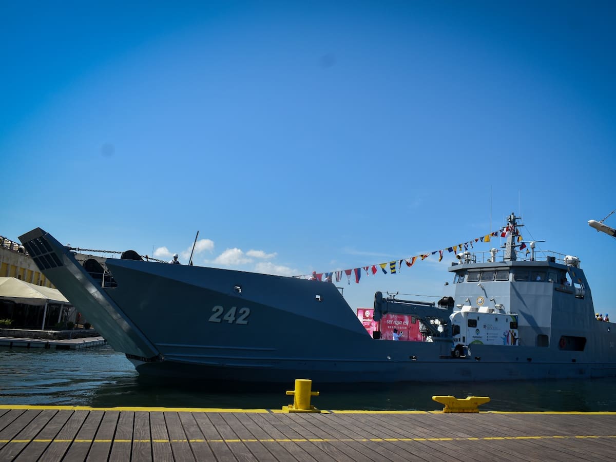 Armada de Colombia inicia campaña humanitaria por poblaciones del río Magdalena