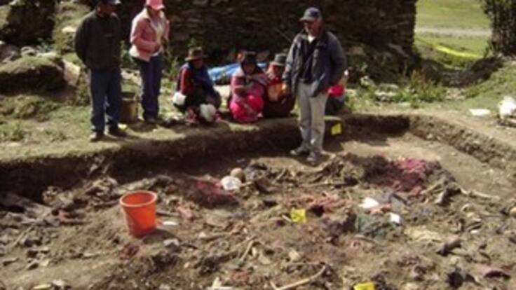 Hallan dos mil cadáveres sin identificar en la Macarena