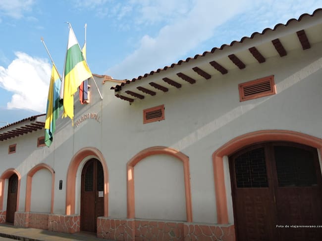 Aparentemente, con la firma del documento los concejales habrían ignorado lo ordenado por la Corte Constitucional en la sentencia T 465 de 1996.